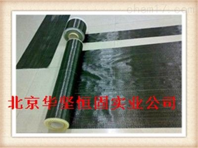 院子停車場(chǎng)（院子側(cè)面搭了一個(gè)車棚）（商丘正商書(shū)香華府地下停車庫(kù)）