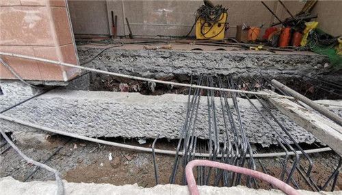 市政道路施工組織設計方案怎么寫（市政道路施工組織設計中如何確保施工安全和質(zhì)量標準？）