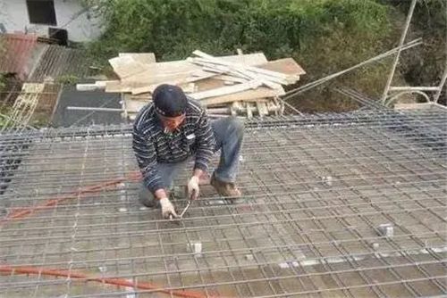 屋面鋼筋安裝（屋面鋼筋綁扎技術(shù)）