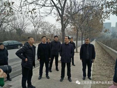 中晟金屬科技有限公司聯(lián)系電話 鋼結構玻璃棧道設計 第5張