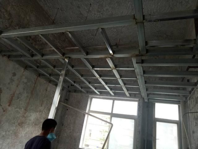 閣樓用槽鋼間隔怎么算（搭建閣樓時槽鋼的間隔計算非常重要以下關(guān)鍵步驟和建議） 北京網(wǎng)架設計 第4張