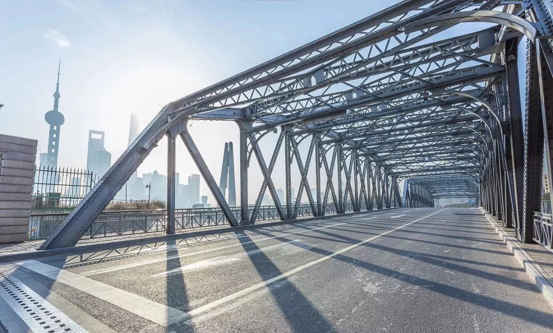 桁架橋介紹(桁架橋在特殊環(huán)境下的應用) 建筑施工圖施工 第4張 桁架橋介紹(桁架橋在特殊環(huán)境下的應用) 建筑施工圖施工 第4張