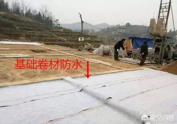 農(nóng)村自建房地基防潮膜用哪種材料的好（農(nóng)村自建房地基防潮價(jià)格對(duì)比三合土墊層防潮法施工要點(diǎn)）