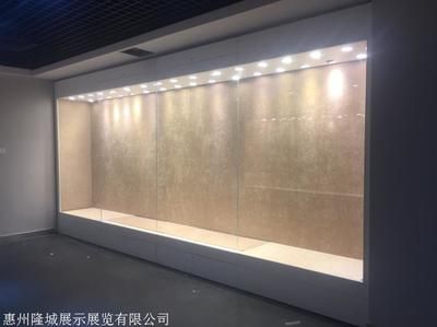 鋼架展柜（智能化鋼架展柜的功能介紹珠寶店展柜定制的流程） 建筑效果圖設(shè)計(jì) 第4張