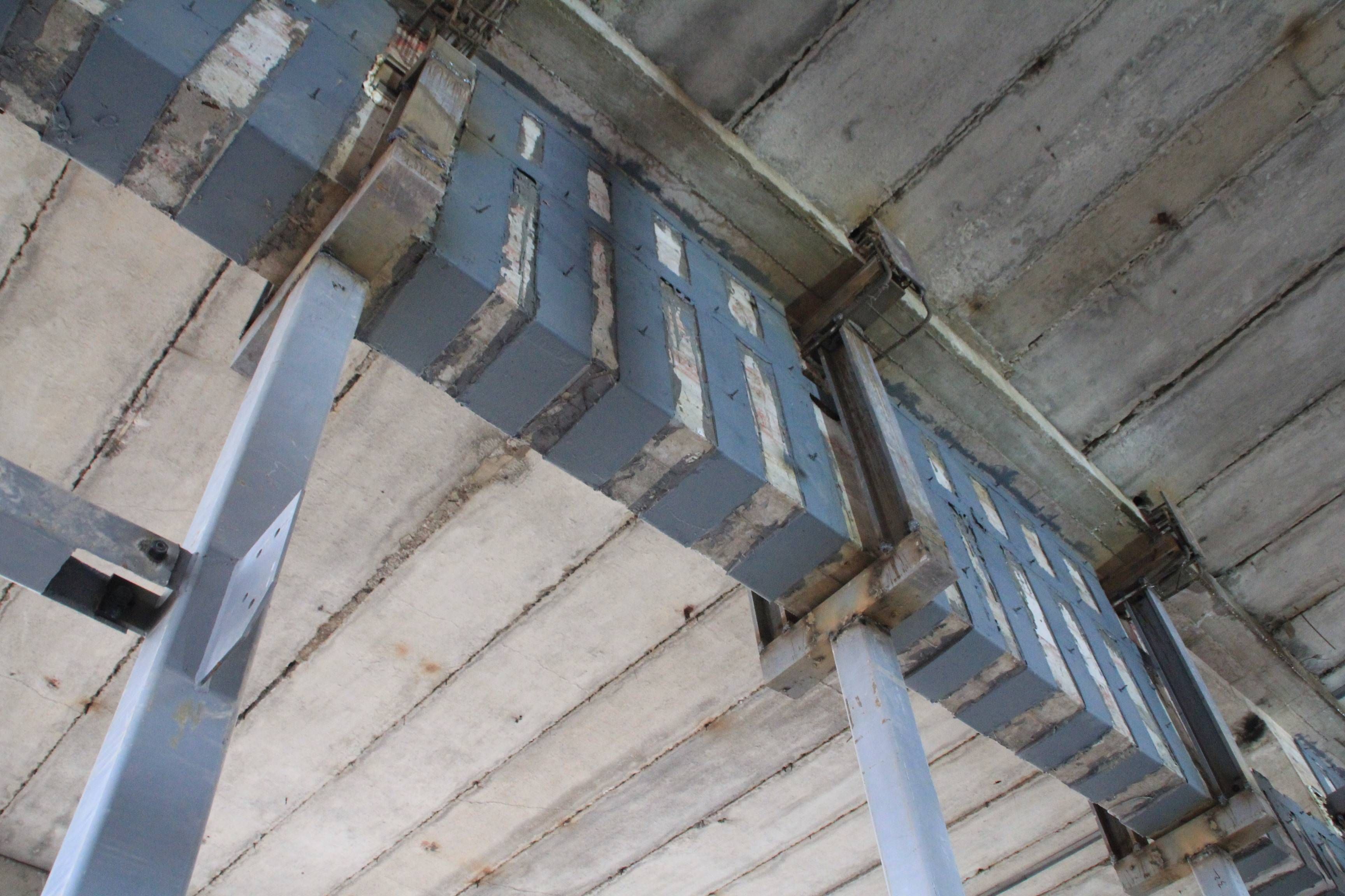 包鋼加固技術(shù)的優(yōu)缺點對比 結(jié)構(gòu)工業(yè)鋼結(jié)構(gòu)設(shè)計 第5張 包鋼加固技術(shù)的優(yōu)缺點對比 結(jié)構(gòu)工業(yè)鋼結(jié)構(gòu)設(shè)計 第5張