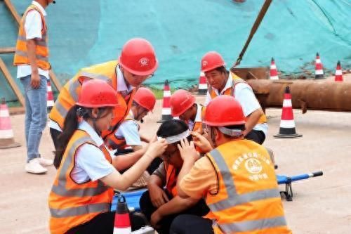 鋼梁加固施工應急演練最佳實踐 鋼結構鋼結構停車場施工 第2張