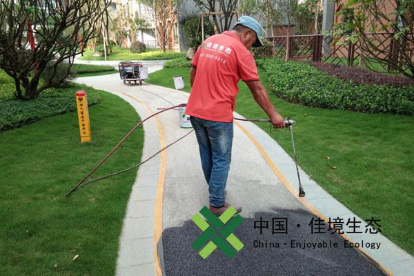 透水混凝土罩面漆施工案例