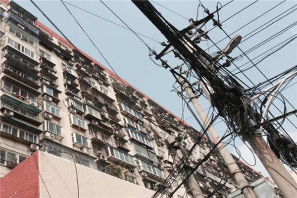 北京的老樓房為啥不拆(北京老樓房改造前后對比) 結(jié)構(gòu)橋梁鋼結(jié)構(gòu)設(shè)計 第2張 北京的老樓房為啥不拆(北京老樓房改造前后對比) 結(jié)構(gòu)橋梁鋼結(jié)構(gòu)設(shè)計 第2張