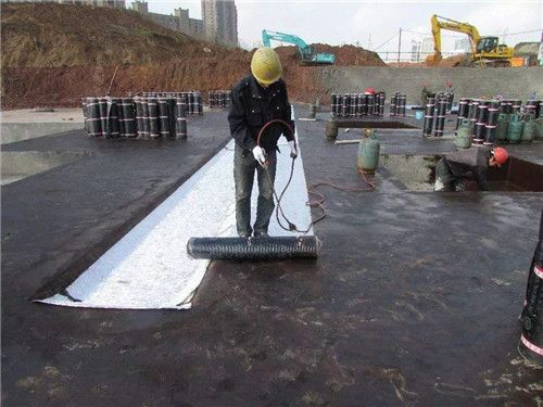 屋頂注漿防水堵漏做法（屋頂防水堵漏常見(jiàn)問(wèn)題及解決方案,屋頂防水施工安全規(guī)范） 建筑消防施工 第3張