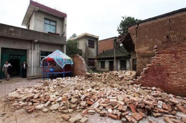 建筑改造收費(fèi)(建筑改造的設(shè)計(jì)費(fèi)用通常依據(jù)國(guó)家發(fā)展計(jì)劃委員會(huì)和建設(shè)部頒發(fā)的工程勘察設(shè)計(jì)收費(fèi)標(biāo)準(zhǔn)) 鋼結(jié)構(gòu)有限元分析設(shè)計(jì) 第2張 建筑改造收費(fèi)(建筑改造的設(shè)計(jì)費(fèi)用通常依據(jù)國(guó)家發(fā)展計(jì)劃委員會(huì)和建設(shè)部頒發(fā)的工程勘察設(shè)計(jì)收費(fèi)標(biāo)準(zhǔn)) 鋼結(jié)構(gòu)有限元分析設(shè)計(jì) 第2張