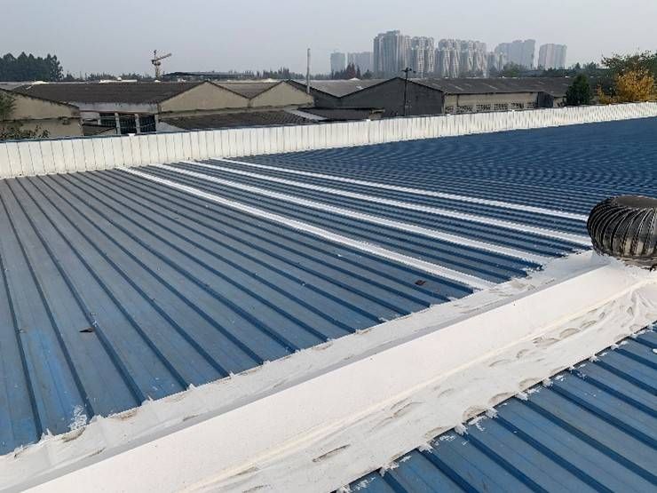 彩鋼板屋頂施工方案及流程（彩鋼板屋頂施工安全注意事項）