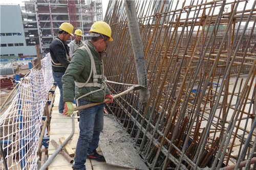 北京混凝土標(biāo)號(hào)低了怎么辦（混凝土施工質(zhì)量控制要點(diǎn)） 鋼結(jié)構(gòu)玻璃棧道施工 第5張