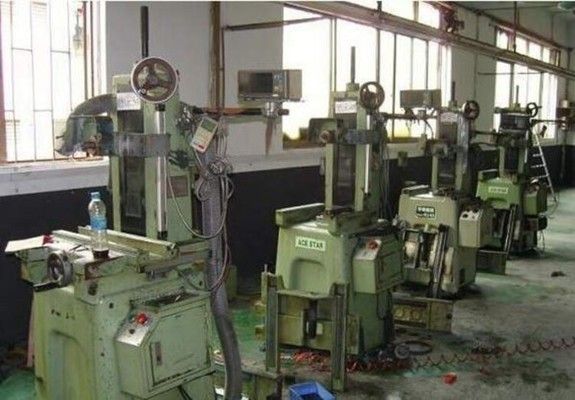 廢舊建筑材料回收流程(廢舊建筑材料回收流程壕里留下的工具來生產(chǎn)新武器) 鋼結(jié)構(gòu)網(wǎng)架施工 第5張 廢舊建筑材料回收流程(廢舊建筑材料回收流程壕里留下的工具來生產(chǎn)新武器) 鋼結(jié)構(gòu)網(wǎng)架施工 第5張