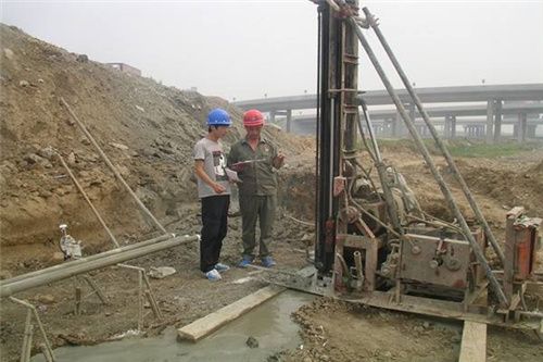 屋面加固注漿施工方法視頻大全(屋面加固注漿施工方法) 結(jié)構(gòu)框架設(shè)計(jì) 第3張 屋面加固注漿施工方法視頻大全(屋面加固注漿施工方法) 結(jié)構(gòu)框架設(shè)計(jì) 第3張