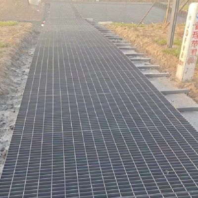 大型鋼框架停車場(上海鋼結(jié)構(gòu)停車場設(shè)計) 鋼結(jié)構(gòu)蹦極設(shè)計 第1張 大型鋼框架停車場(上海鋼結(jié)構(gòu)停車場設(shè)計) 鋼結(jié)構(gòu)蹦極設(shè)計 第1張