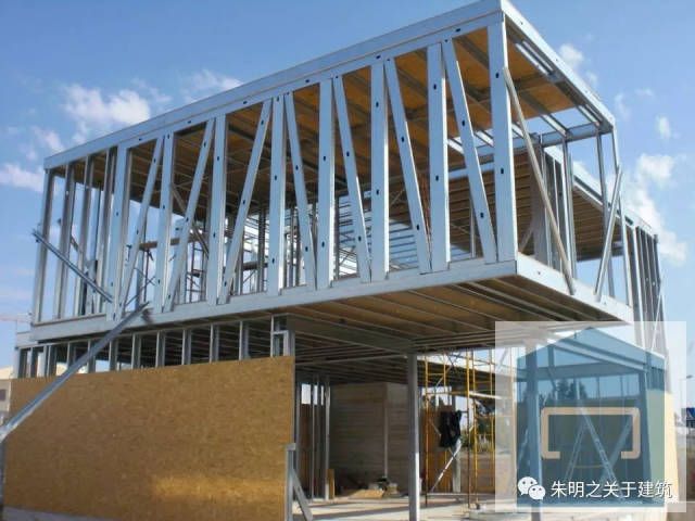 新型鋼結(jié)構(gòu)房子(新型鋼結(jié)構(gòu)房子是現(xiàn)代建筑領域的一種創(chuàng)新型住宅形式) 結(jié)構(gòu)橋梁鋼結(jié)構(gòu)施工 第3張 新型鋼結(jié)構(gòu)房子(新型鋼結(jié)構(gòu)房子是現(xiàn)代建筑領域的一種創(chuàng)新型住宅形式) 結(jié)構(gòu)橋梁鋼結(jié)構(gòu)施工 第3張