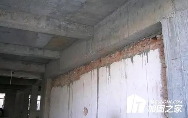 承重墻拆除槽鋼加固能符合城管要求嗎（承重墻拆除是違法行為，城管部門有權責令恢復承重墻）