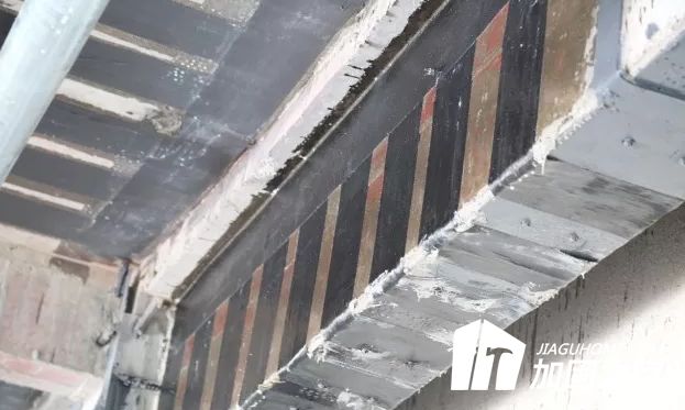 梁粘貼鋼板加固的施工流程（梁底粘貼鋼板加固施工流程） 鋼結(jié)構(gòu)異形設(shè)計 第8張