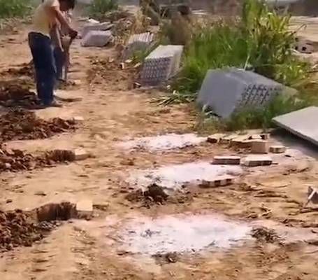 水泥圍墻板多少錢一米(水泥圍墻板價格波動) 結(jié)構(gòu)橋梁鋼結(jié)構(gòu)設(shè)計 第3張 水泥圍墻板多少錢一米(水泥圍墻板價格波動) 結(jié)構(gòu)橋梁鋼結(jié)構(gòu)設(shè)計 第3張