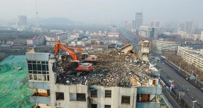 樓板房墻體可以拆除嗎(樓板房墻體拆除后的修復(fù)方法樓板房裝修注意事項(xiàng)) 結(jié)構(gòu)機(jī)械鋼結(jié)構(gòu)施工 第1張 樓板房墻體可以拆除嗎(樓板房墻體拆除后的修復(fù)方法樓板房裝修注意事項(xiàng)) 結(jié)構(gòu)機(jī)械鋼結(jié)構(gòu)施工 第1張