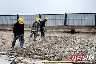 湘潭市二大橋維修加固工程項(xiàng)目(湘潭二大橋主橋及南引橋維修加固項(xiàng)目) 裝飾幕墻施工 第2張 湘潭市二大橋維修加固工程項(xiàng)目(湘潭二大橋主橋及南引橋維修加固項(xiàng)目) 裝飾幕墻施工 第2張