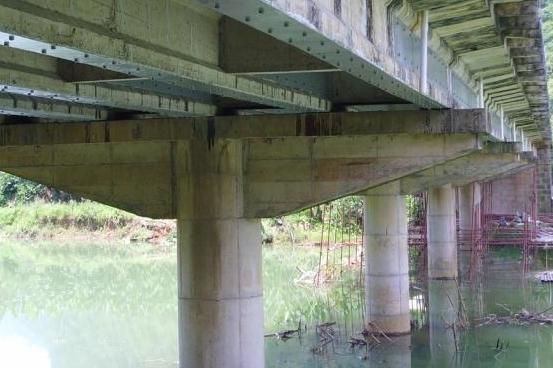 詳細(xì)閱讀:粘鋼膠在橋梁加固中的應(yīng)用案例(橋梁粘鋼膠在橋梁加固中的應(yīng)用) 粘鋼膠在橋梁加固中的應(yīng)用案例(橋梁粘鋼膠在橋梁加固中的應(yīng)用)