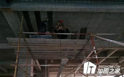 粘鋼加固施工前后對比案例（粘鋼加固施工前后對比） 北京網(wǎng)架設(shè)計 第2張