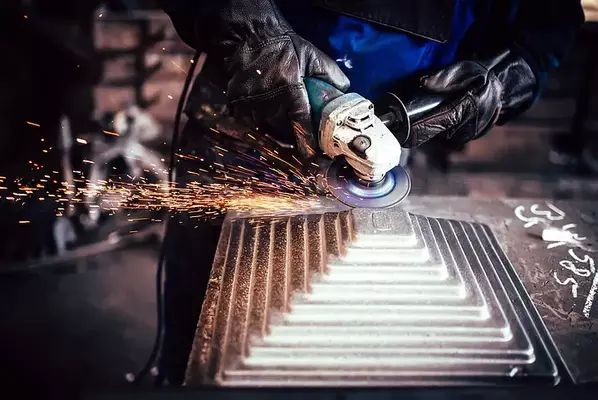 鋼構廠房內(nèi)部效果圖（2023年最新鋼結構廠房內(nèi)部裝修效果圖和裝修搭配方法）