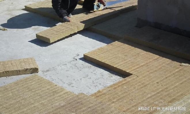 巖棉板容重與使用壽命的關(guān)系，巖棉板容重對(duì)其使用壽命影響之探究