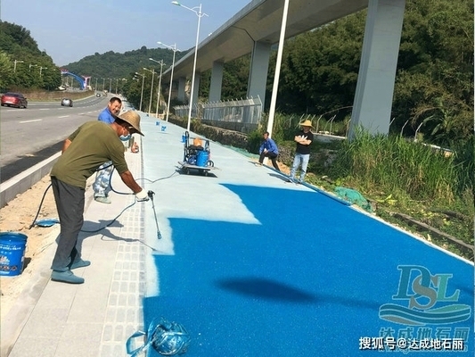 透水混凝土罩面漆價(jià)格對(duì)比，透水混凝土罩面漆價(jià)格大比拼，誰(shuí)更具性價(jià)比？ 行業(yè)新聞 第2張