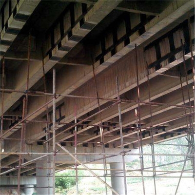 碳纖維加固在橋梁工程的應(yīng)用，碳纖維加固技術(shù)于橋梁工程應(yīng)用的實踐與 行業(yè)新聞 第4張