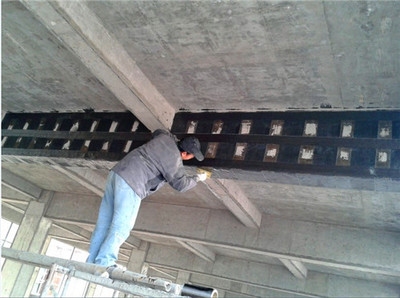 碳纖維加固在橋梁修復(fù)中的應(yīng)用案例，碳纖維加固技術(shù)助力橋梁修復(fù)，[具體案例名稱(chēng)]應(yīng)用實(shí)例剖析 行業(yè)新聞 第2張