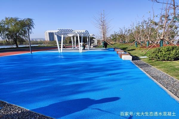 透水混凝土強(qiáng)度提升技巧，透水混凝土強(qiáng)度提升，關(guān)鍵技巧與