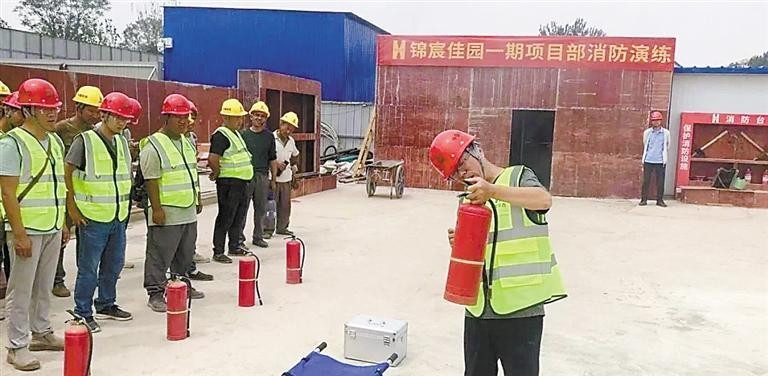 施工現(xiàn)場安全管理最佳實踐，施工現(xiàn)場安全管理最佳實踐，筑牢安全防線，保障工程