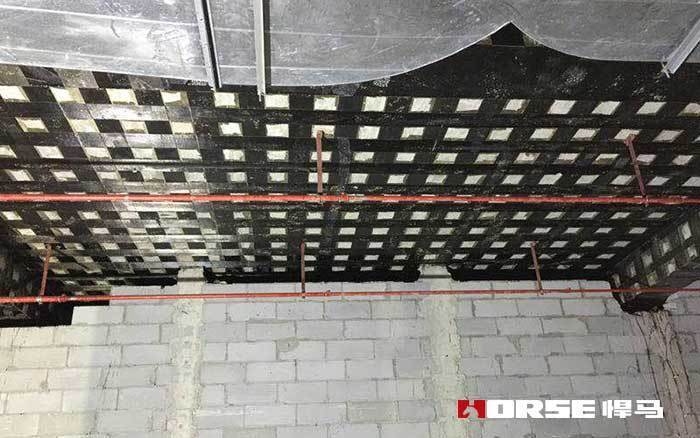 碳纖維加固施工常見(jiàn)安全隱患，碳纖維加固施工，常見(jiàn)安全隱患及防范要點(diǎn) 行業(yè)新聞 第4張