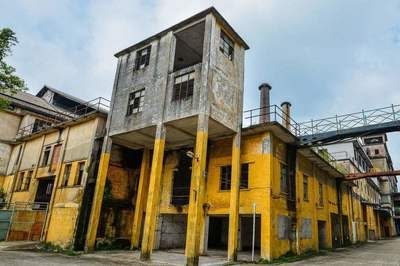 粘鋼加固法在老舊建筑中的應用案例，粘鋼加固法，老舊建筑重煥