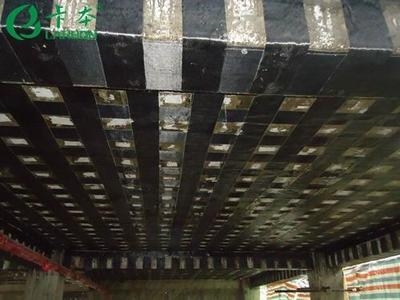 橋梁鋼板材料選擇指南，橋梁建設用鋼板選型技術規(guī)范與性能要求解析，聚焦材料選擇核心需求，涵蓋指南對應的規(guī)范性與技術解析，同時突出橋梁鋼板的專業(yè)應用場景。如需調整方向可告知具體關鍵詞。） 行業(yè)新聞 第4張