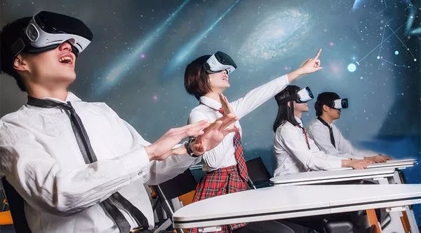 如何利用VR技術(shù)進(jìn)行安全培訓(xùn)，幾種不同風(fēng)格的標(biāo)題供你參考，你可以根據(jù)具體需求進(jìn)行選擇，，解鎖新路徑，VR技術(shù)賦能安全培訓(xùn)實(shí)戰(zhàn)，探秘VR，開啟高效沉浸式安全培訓(xùn)新模式，VR加持！讓安全培訓(xùn)實(shí)現(xiàn)質(zhì)的飛躍 行業(yè)新聞 第4張