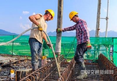 橋梁加固施工中的安全控制要點(diǎn)，幾種不同風(fēng)格的標(biāo)題供你參考，你可以根據(jù)具體使用場(chǎng)景進(jìn)行選擇，，聚焦橋梁加固施工，安全控制關(guān)鍵要點(diǎn)解析，橋梁加固施工時(shí)，這些安全控制要點(diǎn)不可忽視！，筑牢橋梁安全防線(xiàn)，加固施工 行業(yè)新聞 第3張