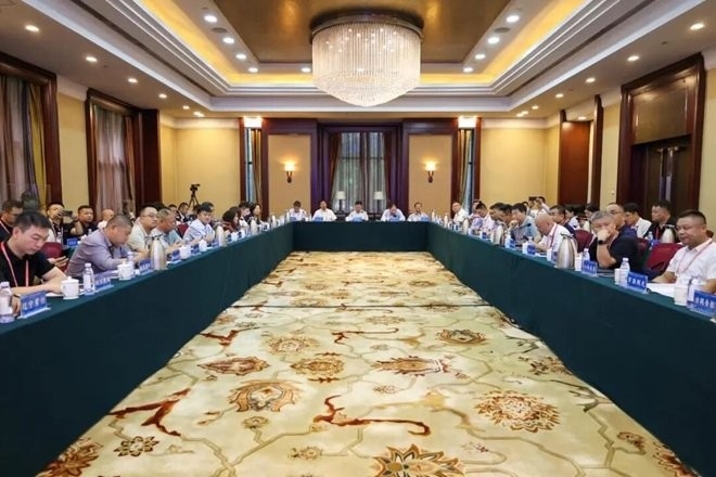 鎮(zhèn)寧鋼結(jié)構(gòu)公司董事長(zhǎng)簡(jiǎn)歷（關(guān)于鎮(zhèn)寧鋼結(jié)構(gòu)公司董事長(zhǎng)簡(jiǎn)歷的建議） 行業(yè)新聞 第2張